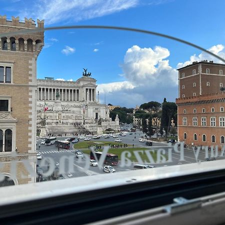 Piazza Venezia Luxury Suite Rzym Zewnętrze zdjęcie