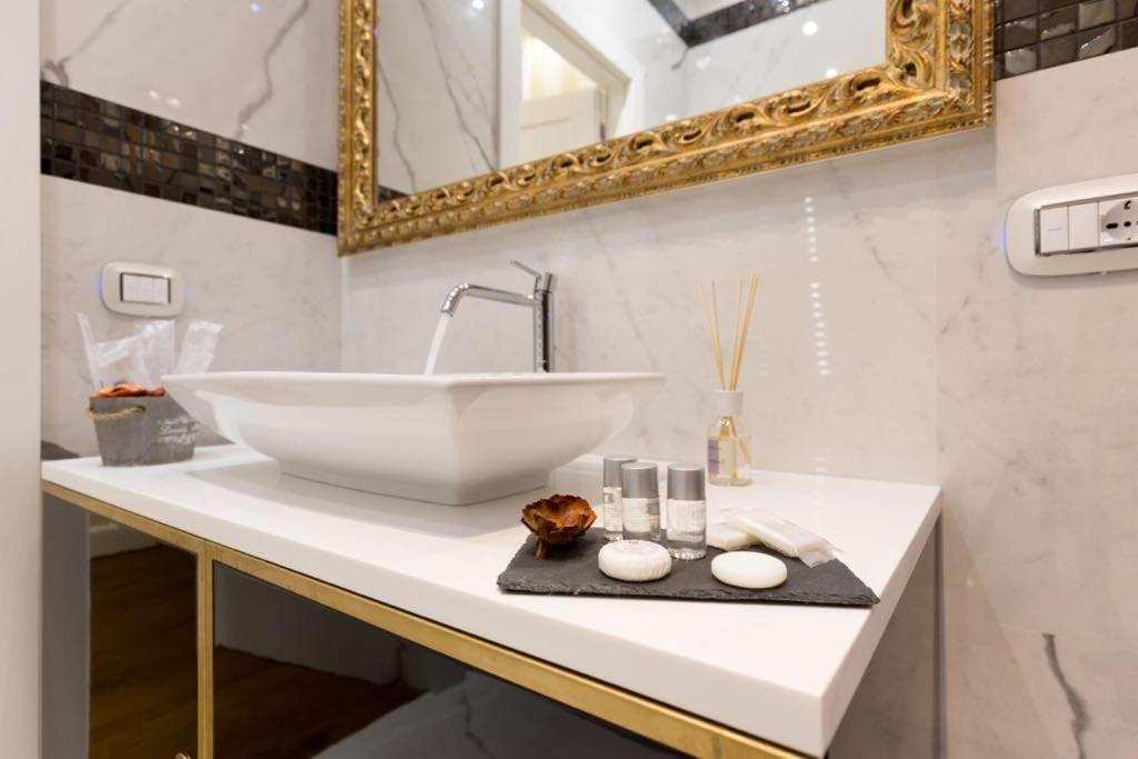 Piazza Venezia Luxury Suite Rzym Zewnętrze zdjęcie
