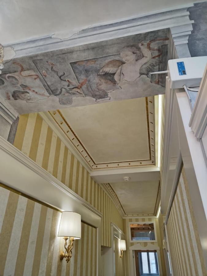 Piazza Venezia Luxury Suite Rzym Zewnętrze zdjęcie
