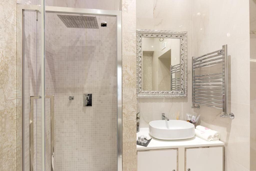 Piazza Venezia Luxury Suite Rzym Zewnętrze zdjęcie