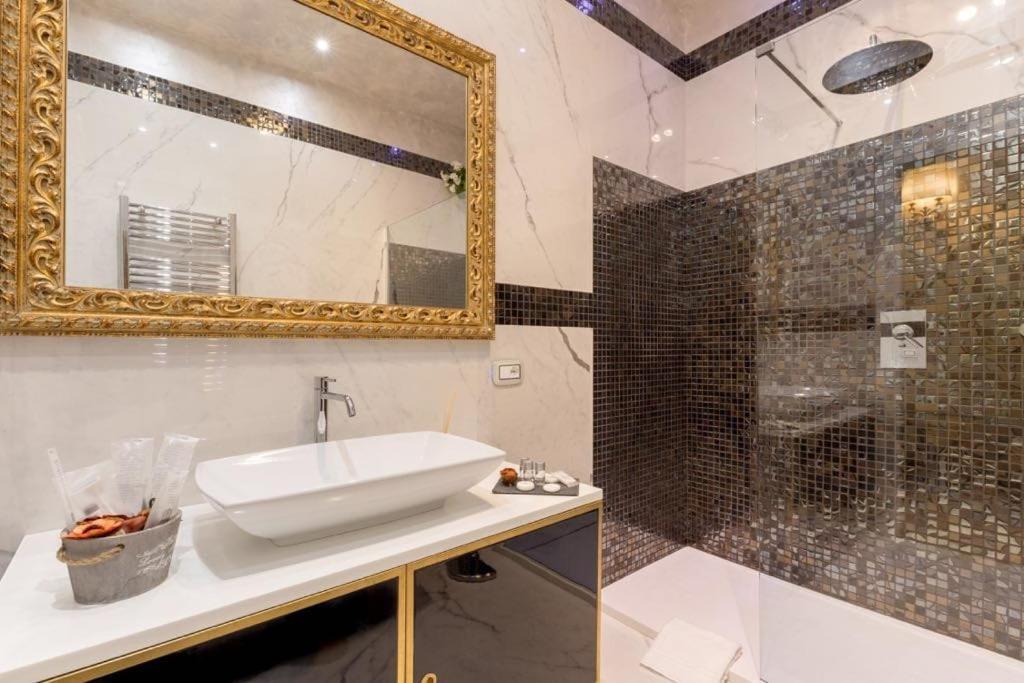 Piazza Venezia Luxury Suite Rzym Zewnętrze zdjęcie