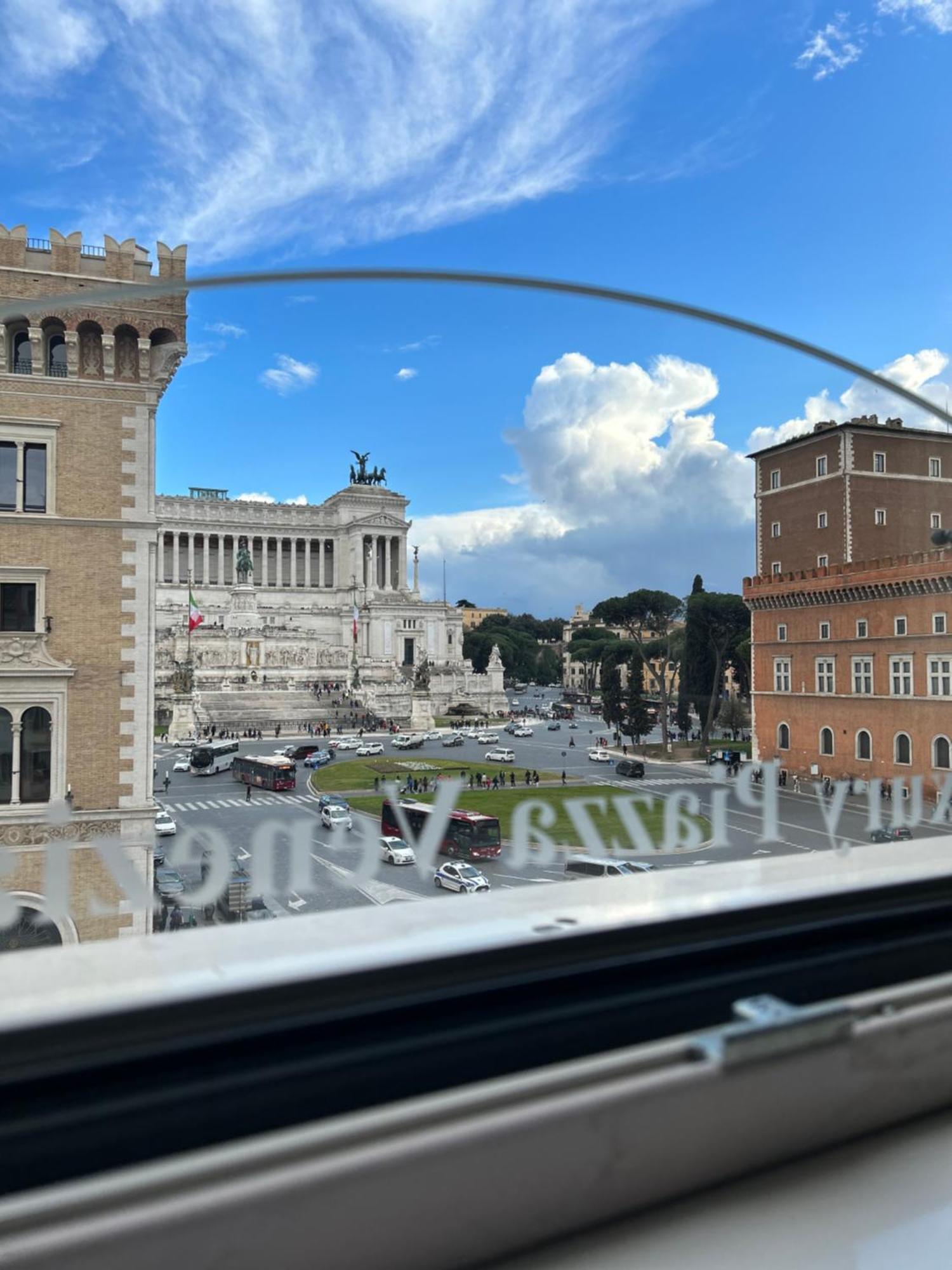 Piazza Venezia Luxury Suite Rzym Zewnętrze zdjęcie